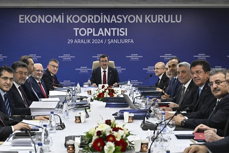 Ekonomi yönetiminin 2025'te gündemi yoğun