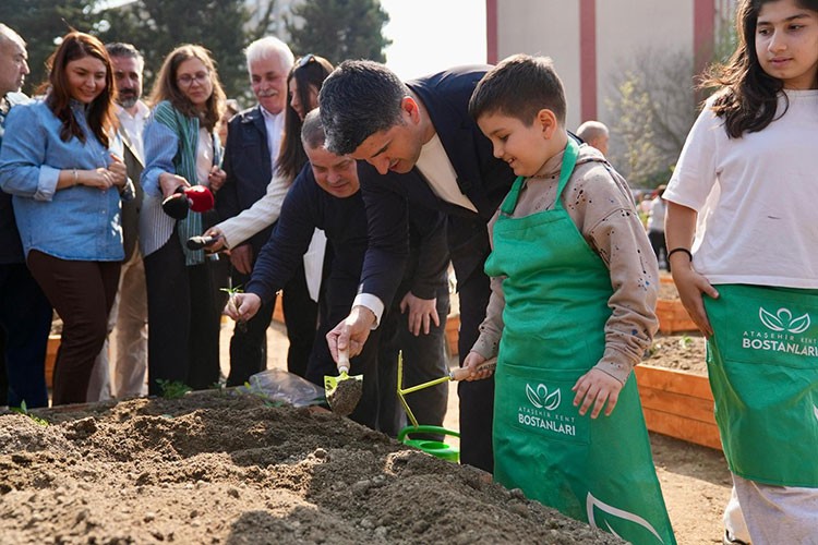 Ataşehir'e ikinci kent bostanı