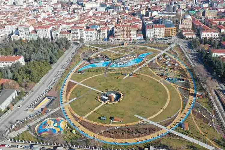 Eski stadyum alanları millet bahçesine dönüştü