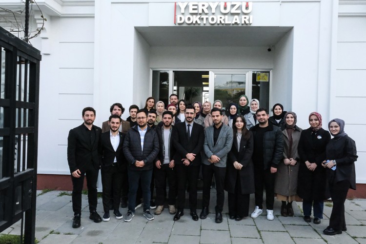 Gazze'ye Gidecek Ambulanslar Yola Çıkıyor