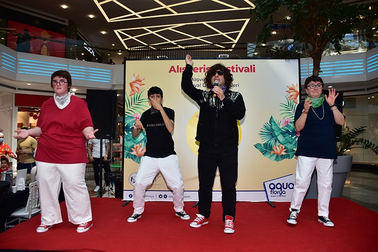 Girişimci markalar tasarımlarını sergiledi