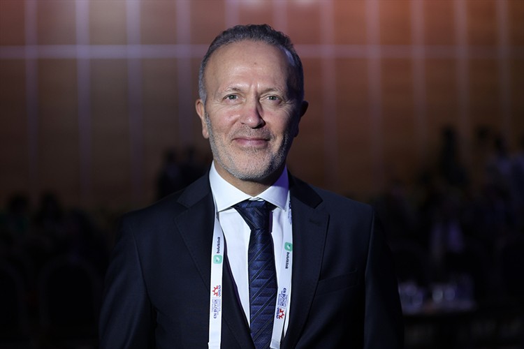 Özel hastaneler 4 milyar dolar sağlık girdisi sağlıyor