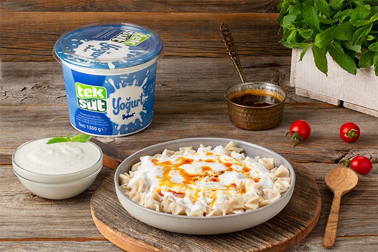 Hem sahurda hem iftarda ayran, yoğurt ve peynir
