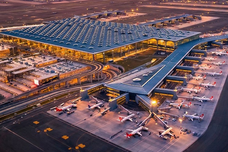 Havalimanları 3 ayda yaklaşık 50 milyon yolcu ağırladı