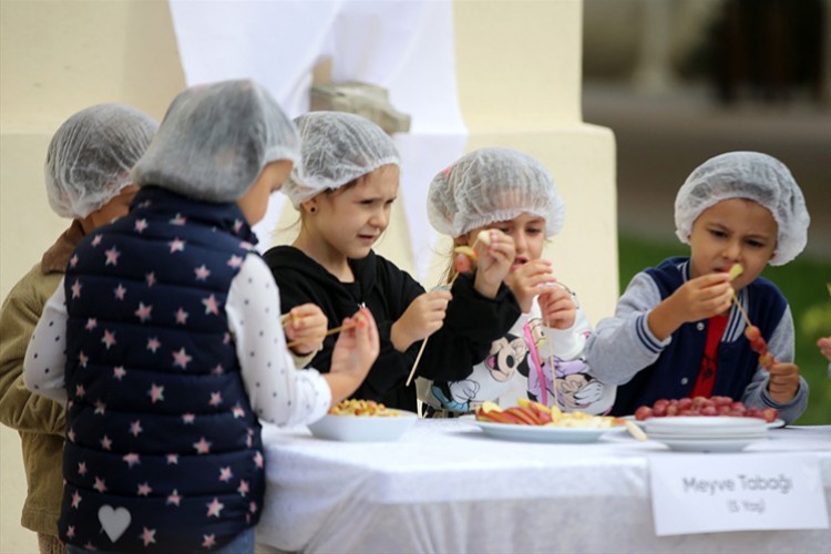 Kırklareli'nde "minik şefler" hünerlerini sergiledi