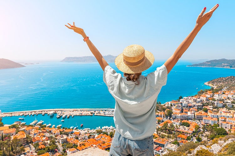 Turizm geliri yıllık bazda yüzde 5,6 arttı