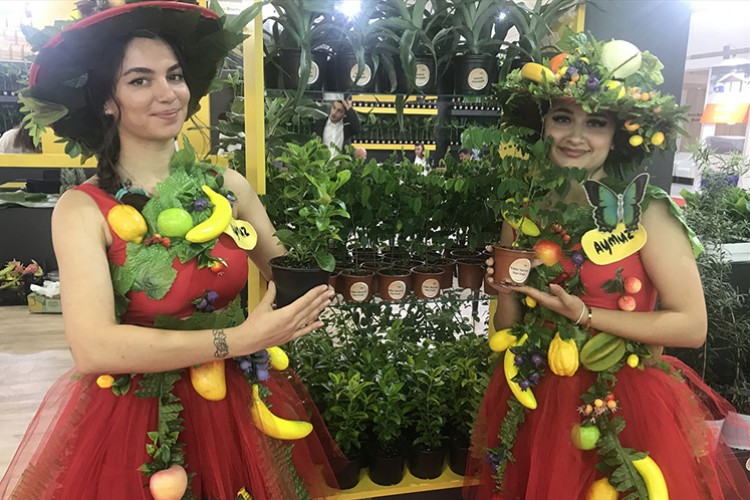 Antalya'daki tarım fuarı üreticilere yurt dışının kapısını araladı