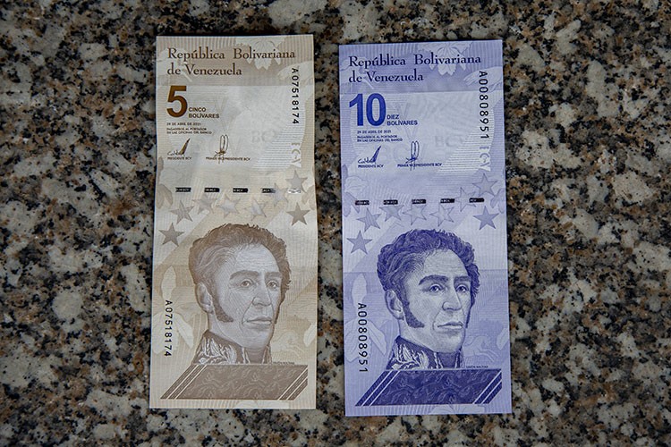 Venezuela para biriminden altı sıfırı sildi