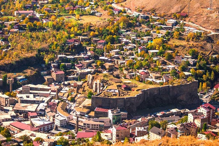 Dükkanlar satılacak