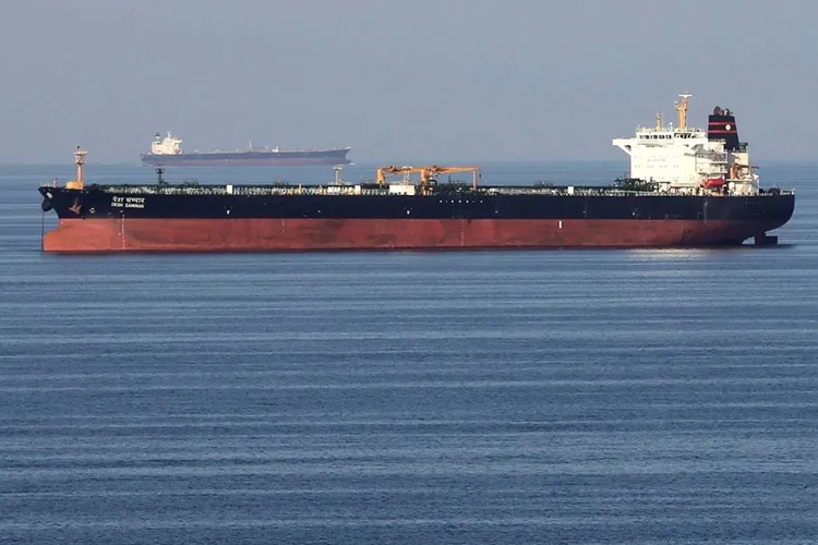 Hürmüz Boğazı'nda petrol taşıma maliyetlerinde sert yükseliş