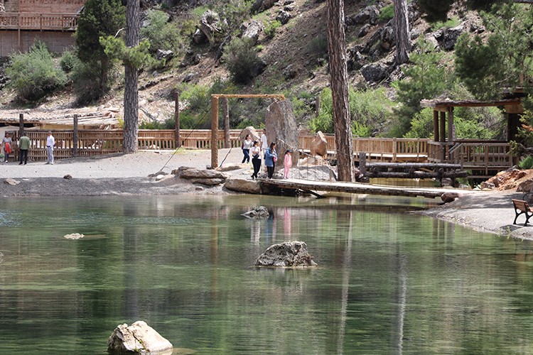 Acıpayam Kanyonu bayramda da doğaseverlerin uğrak noktası oldu