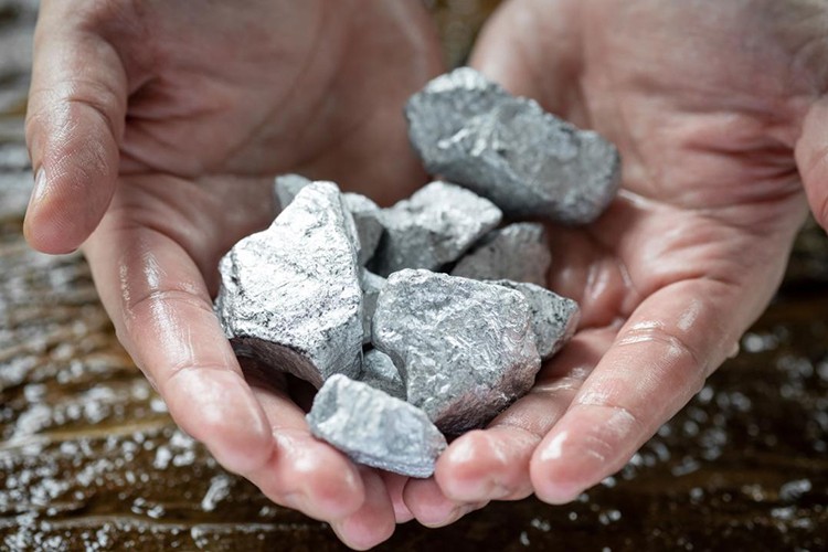 Nadir Toprak Element üretimine start verildi