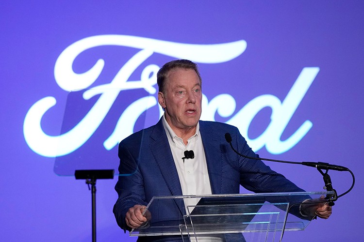 Ford'dan işçilere "grevi durdurma" çağrısı