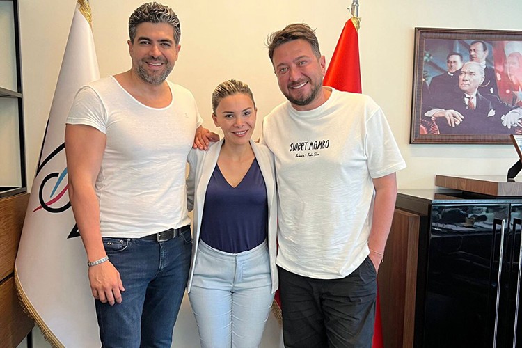 Ünlülerin tercihi Novar dünyaya Dubai'den açılacak