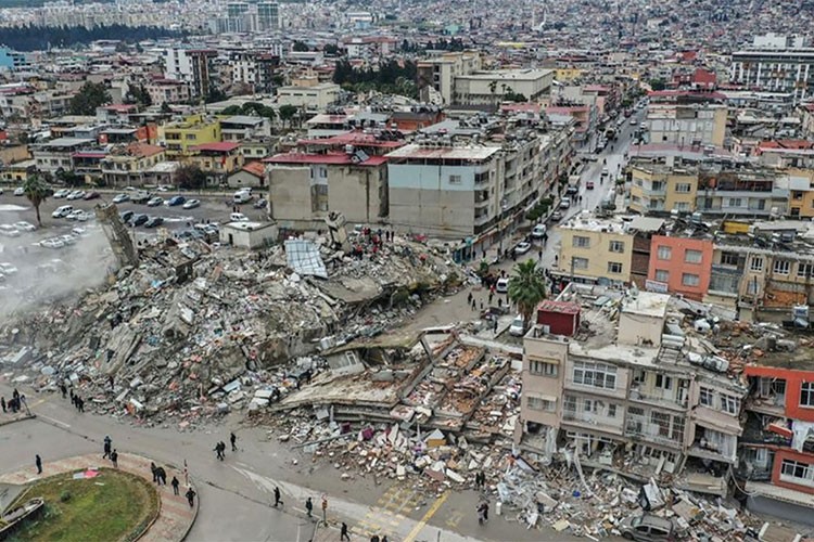 Asrın Felaketinin 2. Yılında Dualar, Hatıralar ve Vefa