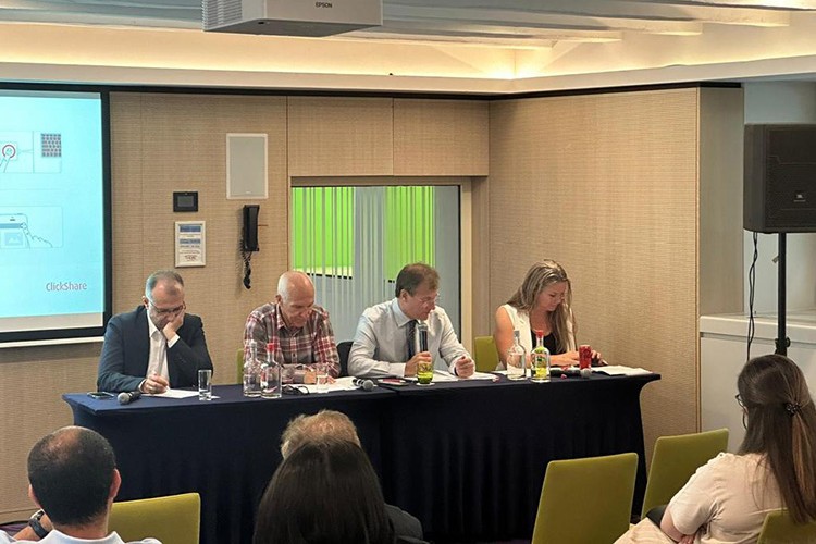 Dünya Doktorları Sağlık Yardımlarının Önemini Vurguladı