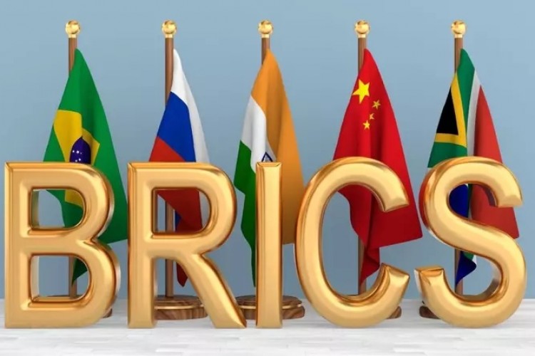 BRICS küresel ekonomideki rolünü büyütüyor