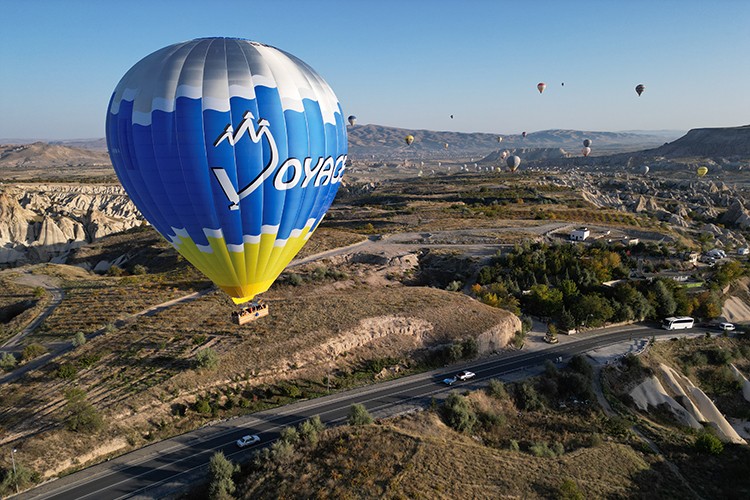 Kapadokya'da üretilen 100. yerli sıcak hava balonu testi geçti