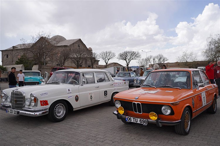 Klasik Otomobil Kulübü'nün bahar rallisi, Kapadokya'da Yapıldı