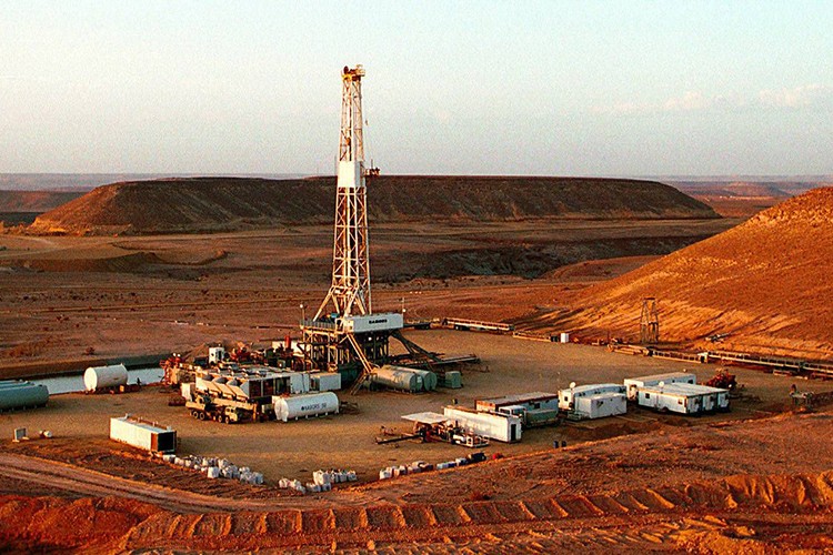 Yemen'de petrol ihracının durması ülkeyi çıkmaza sürüklüyor