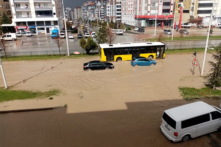 Malatya'da sağanak etkili oldu