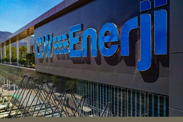 Intersolar North America'da ürünlerini sergiledi