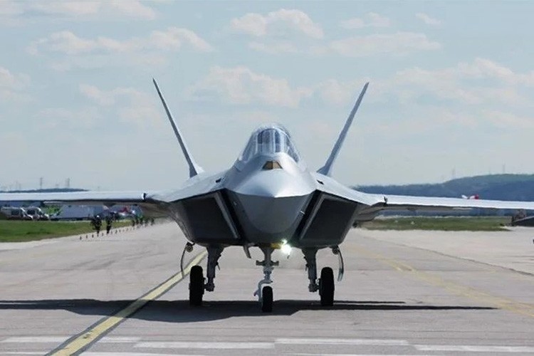 BAE KAAN'a ilgi gösteriyor