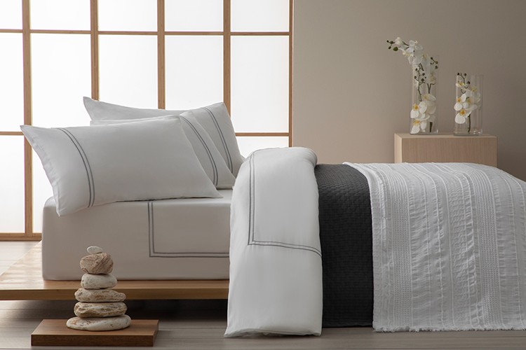 Doğanın Sadeliği, Beyazın Asaletinde Saklı