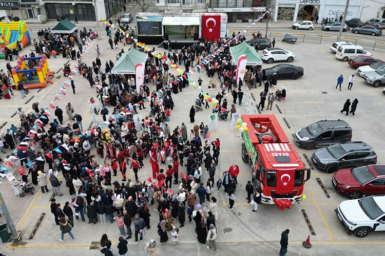 "Yeşil Vatan Tırı" Sakarya'da öğrencilerle buluştu