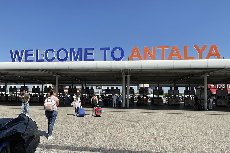 Erken rezervasyonda en hızlı İngilizler oldu