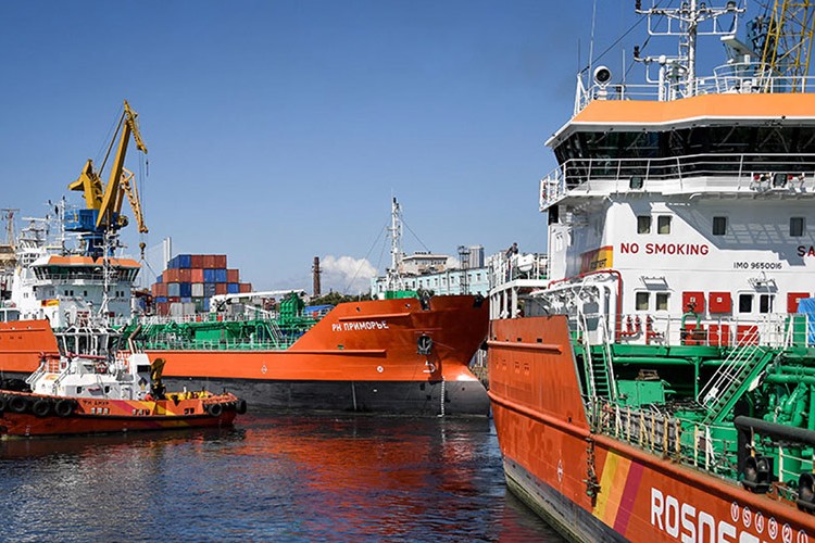 Rus ihracatçılar döviz kazancının %80'ini satacak