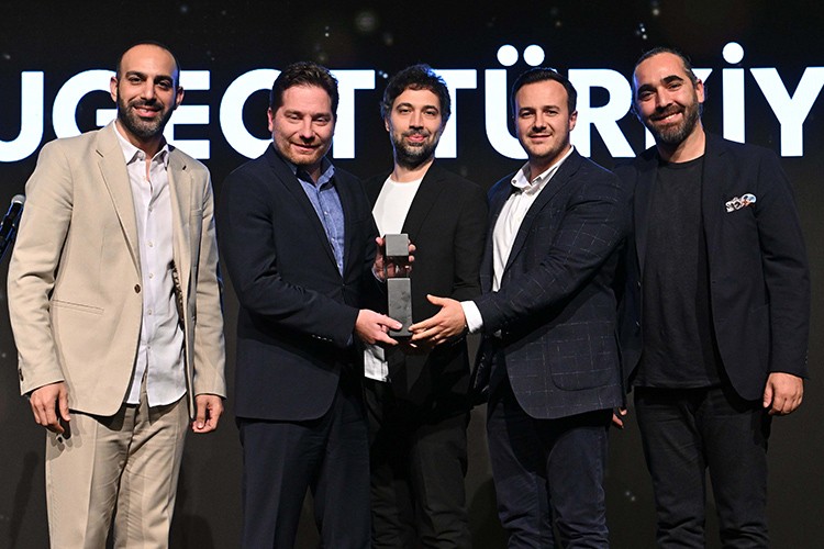 Yılın binek otomobil markası seçildi