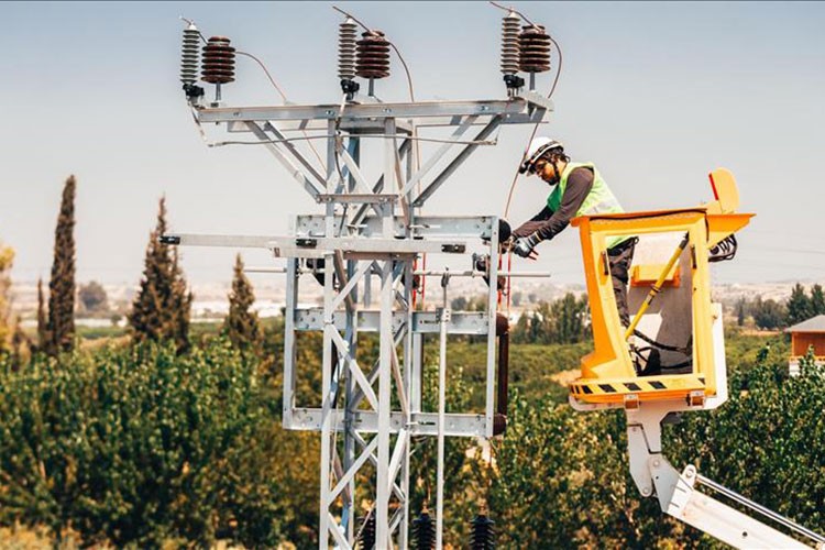 Toroslar EDAŞ, Gaziantep ve Mersin'de yatırımlarını sürdürüyor