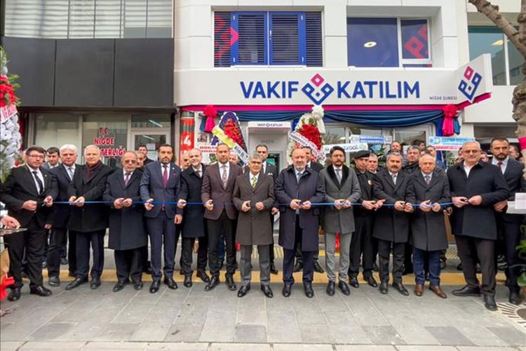 Vakıf Katılım Niğde şubesi hizmete girdi