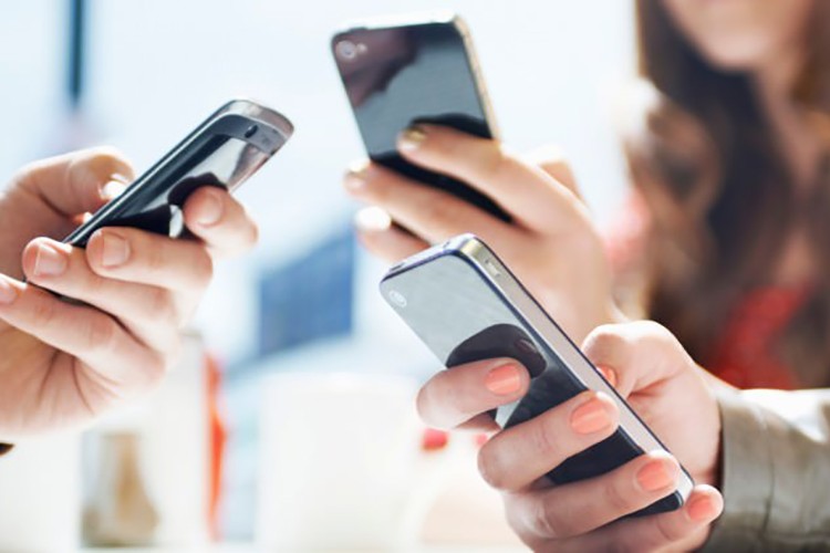 Geçen yıl 22,6 milyon cep telefonu kayıt altına alındı