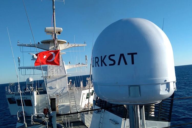 Gemiler, dünyanın her köşesinde TÜRKSAT'ın gözetiminde