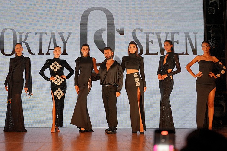 Gönenli kadınlar moda şovuyla büyüledi