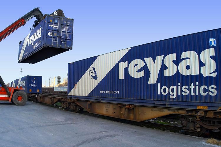 Bürokrasi Türkiye'yi hançerliyor