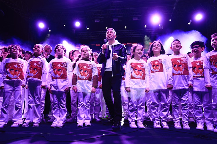 Oğuzhan 'ın muhteşem korosu