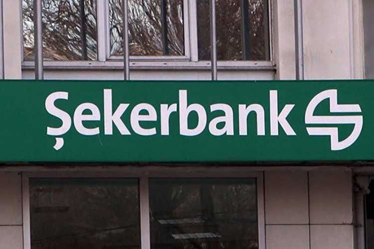 Fitch, Şekerbank'ın kredi notunu yükseltti
