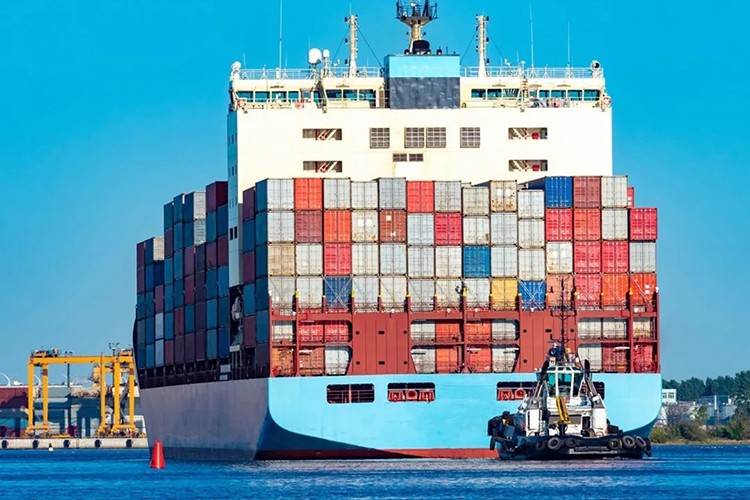 Küresel ticaret rotaları denize döndü