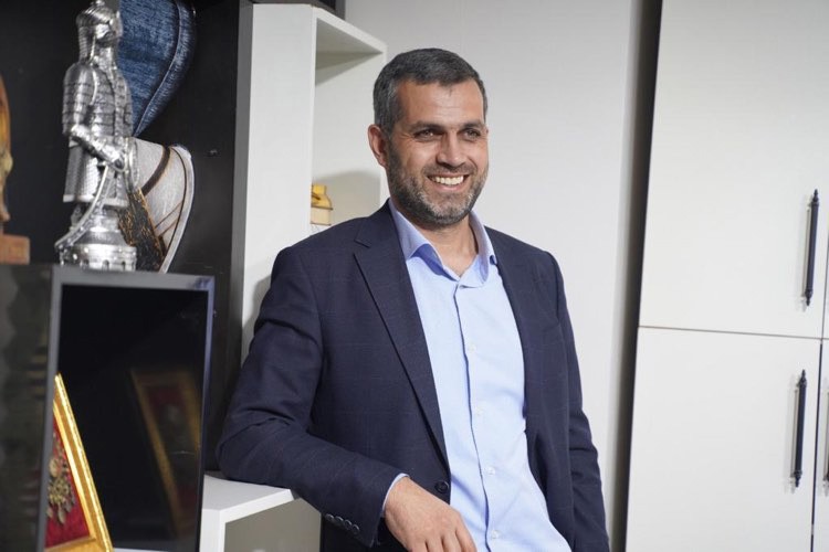 Reklam yüzünü arıyor