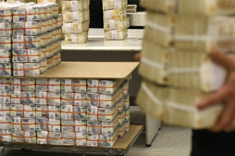 Hazine 1 milyar 33,3 milyon lira borçlandı