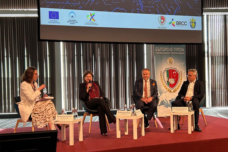 'Üç komşu bir zirve'de buluştu