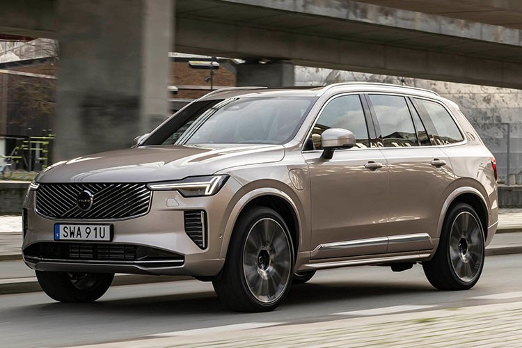 Volvo Cars 1 milyonuncu Plug-in Hybrid otomobilini teslim etti