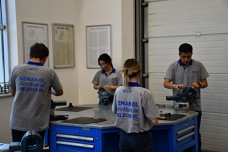 Hatay'da eğitim kampüsü kuruyor