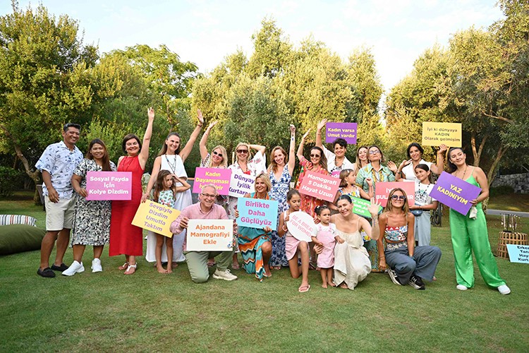 Dayanışma, sanat ve sosyal fayda