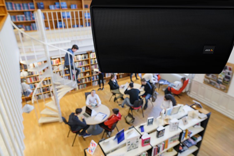 Hava kalitesini izleyen çevre sensörlerini tanıttı