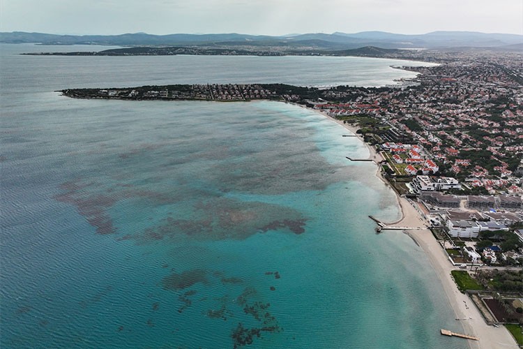 Turistler, Ege adalarından Türkiye'ye yöneldi