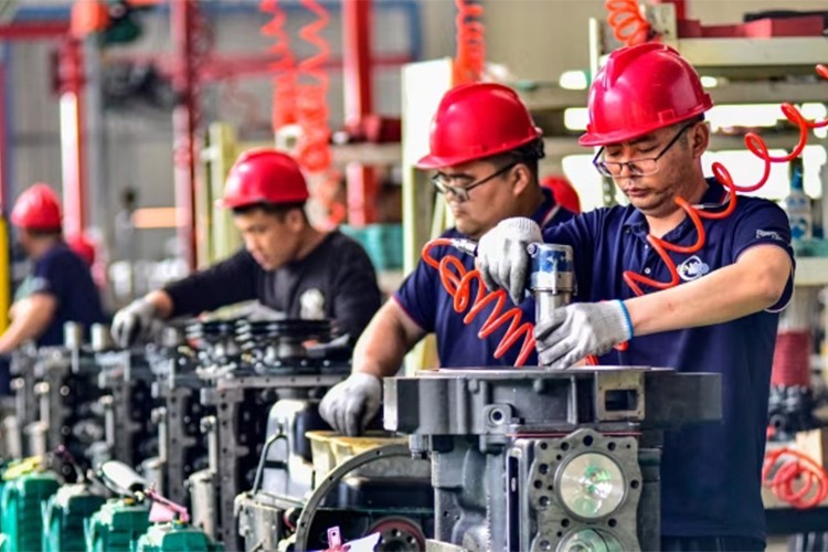 Çin'de doğrudan yabancı yatırımlardaki düşüş sürüyor